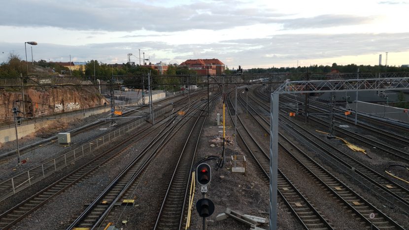 Schienen des Bahnhofs Pasila